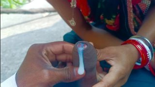 Indiansoni bhabhi outdoor blowjob - cum in mouth desi homemade sex
